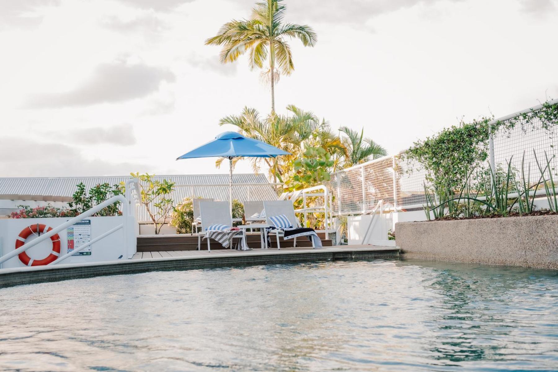 Sunshine Tower Hotel Cairns Eksteriør bilde